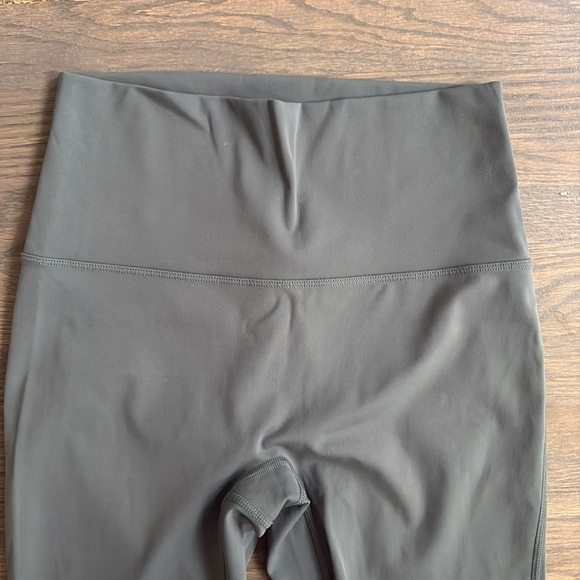 New SAVVI Leggings High Rise Waist Medium Green - Picture 2 of 5